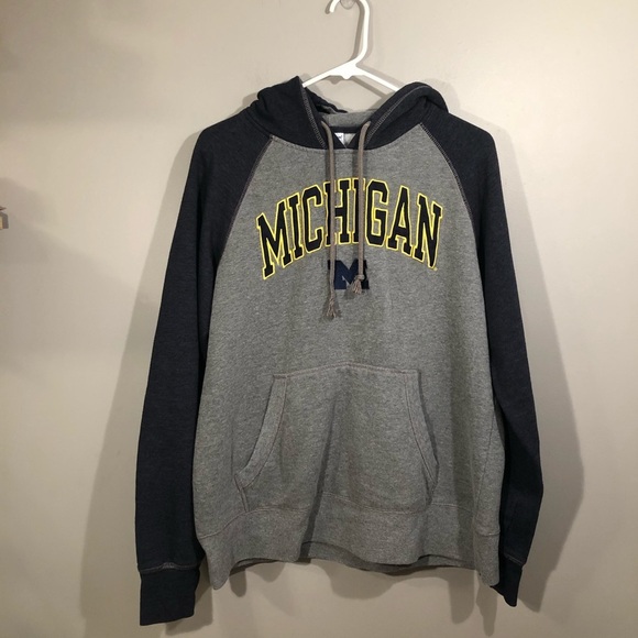 Michigan embroidered hoodie Women’s size Large - Picture 1 of 5